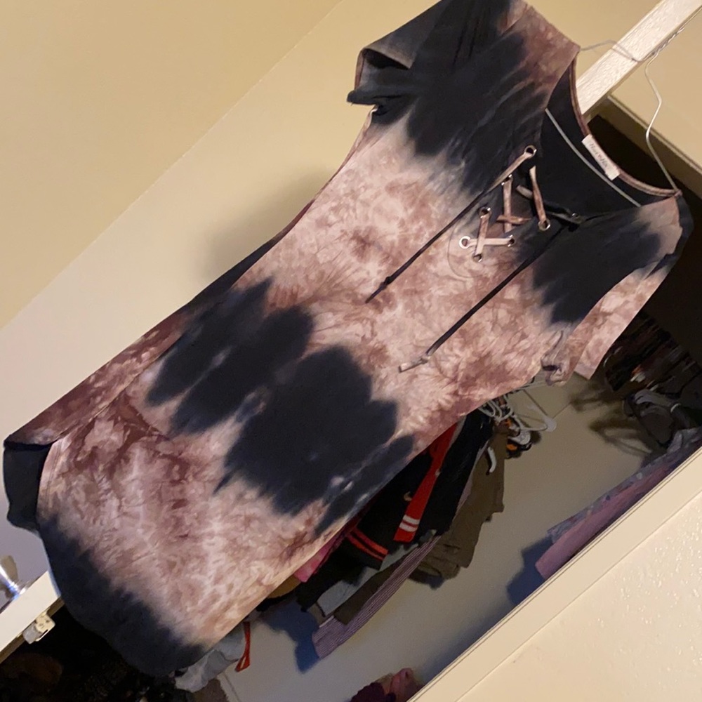 Size medium. Short dress brown and black tie dye